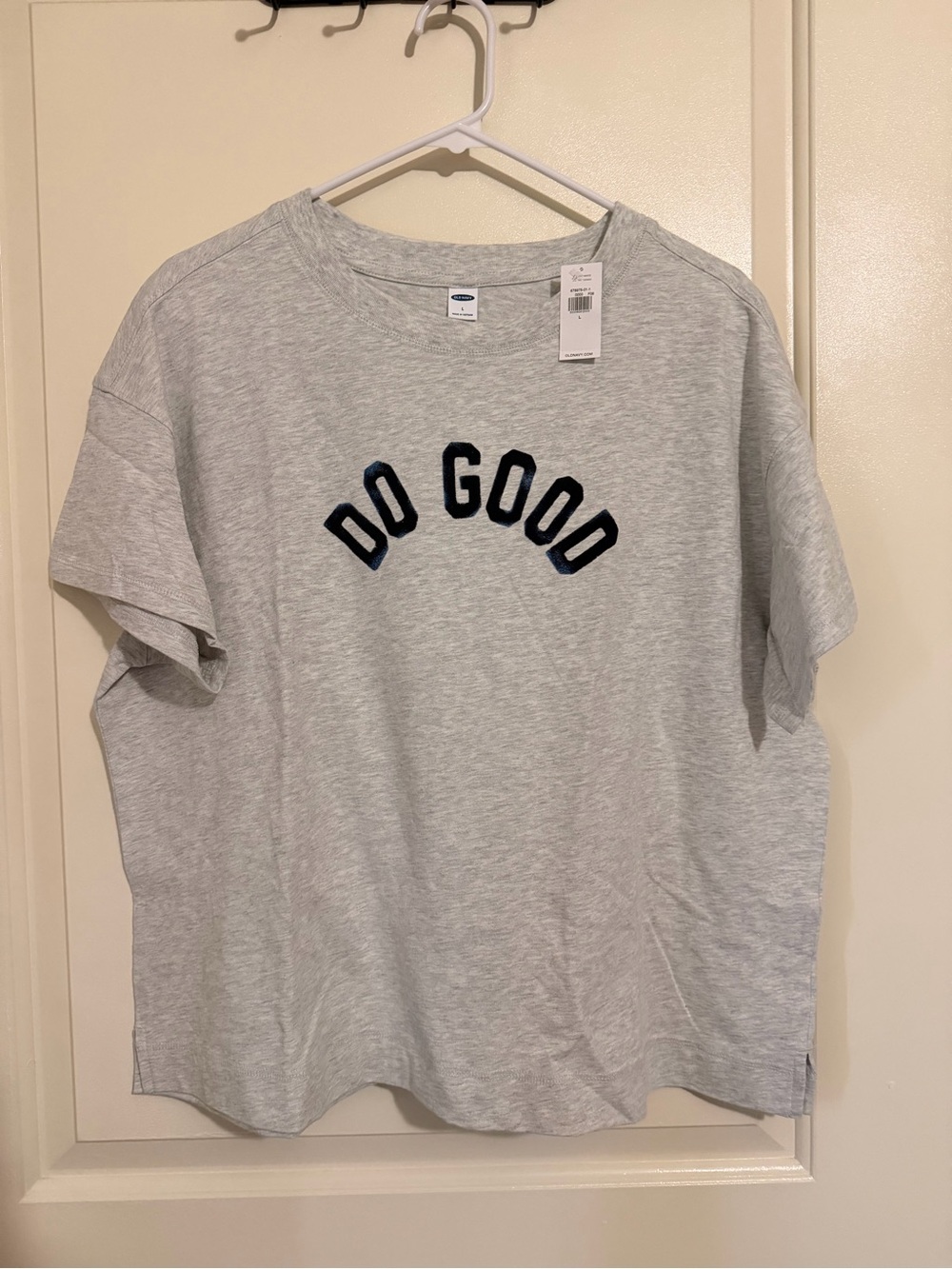 Old Navy Light Heather Gray 'DO GOOD' Short Sleeve Tee with Navy Applique